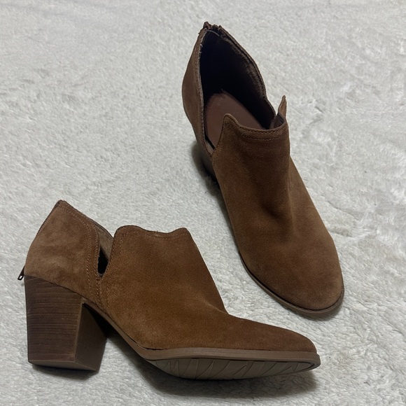 Carlos Santana | size 11 | carmin bootie - Picture 1 of 9